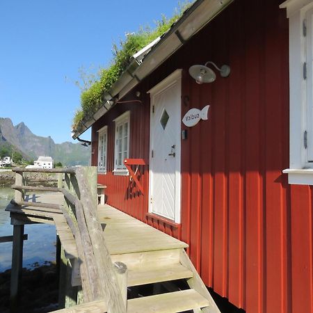Valen Cabins In Рейне Екстериор снимка