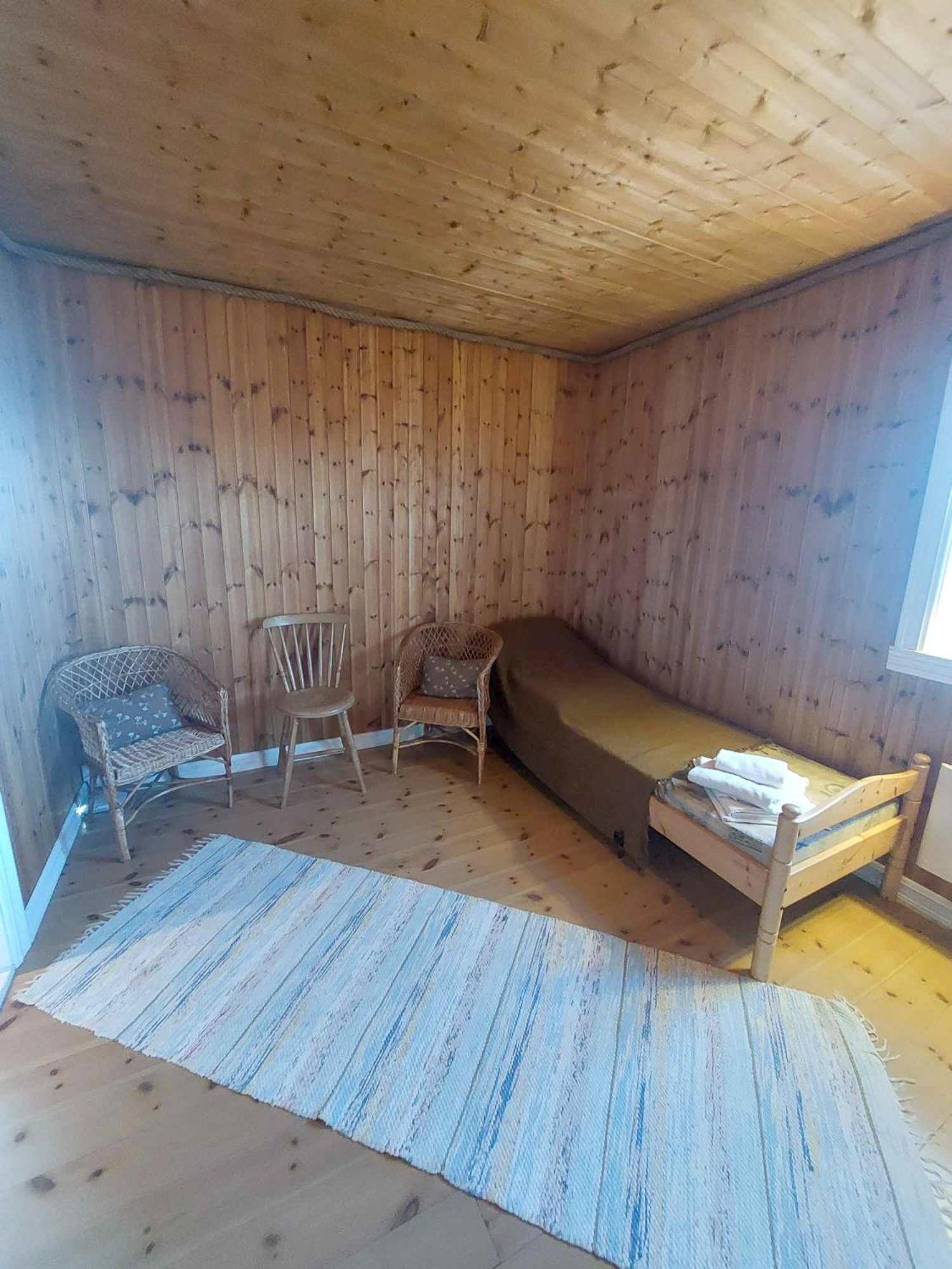 Valen Cabins In Рейне Екстериор снимка