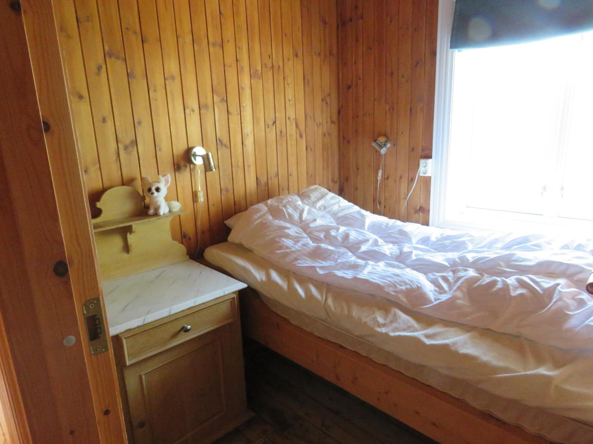 Valen Cabins In Рейне Екстериор снимка