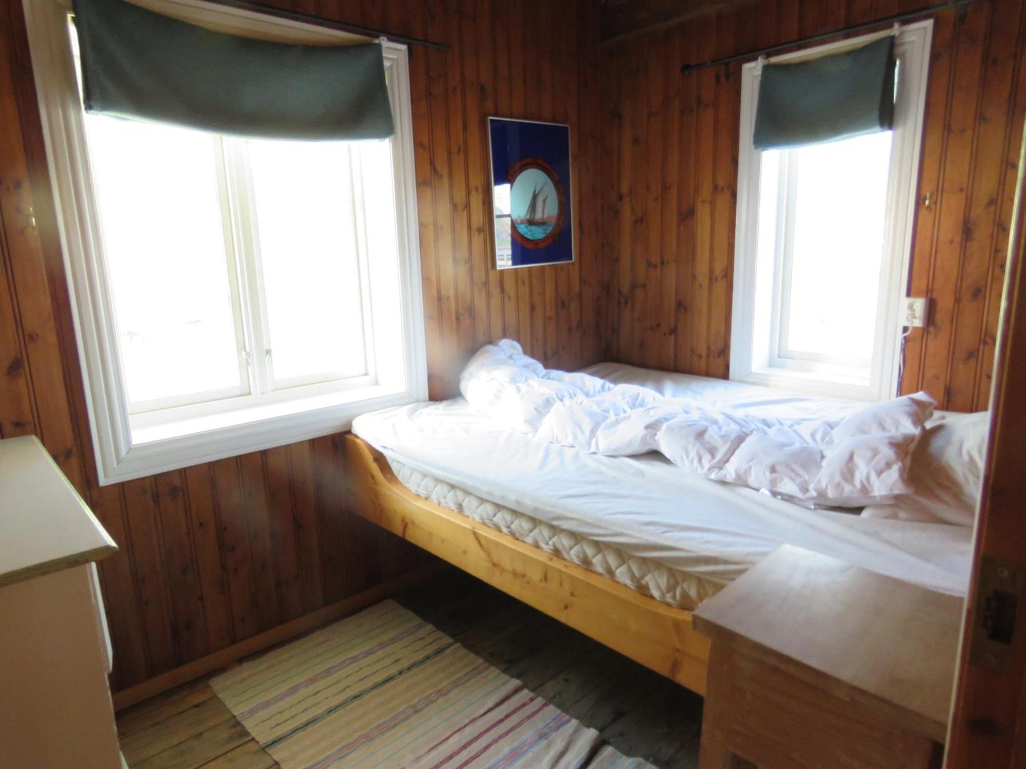 Valen Cabins In Рейне Екстериор снимка